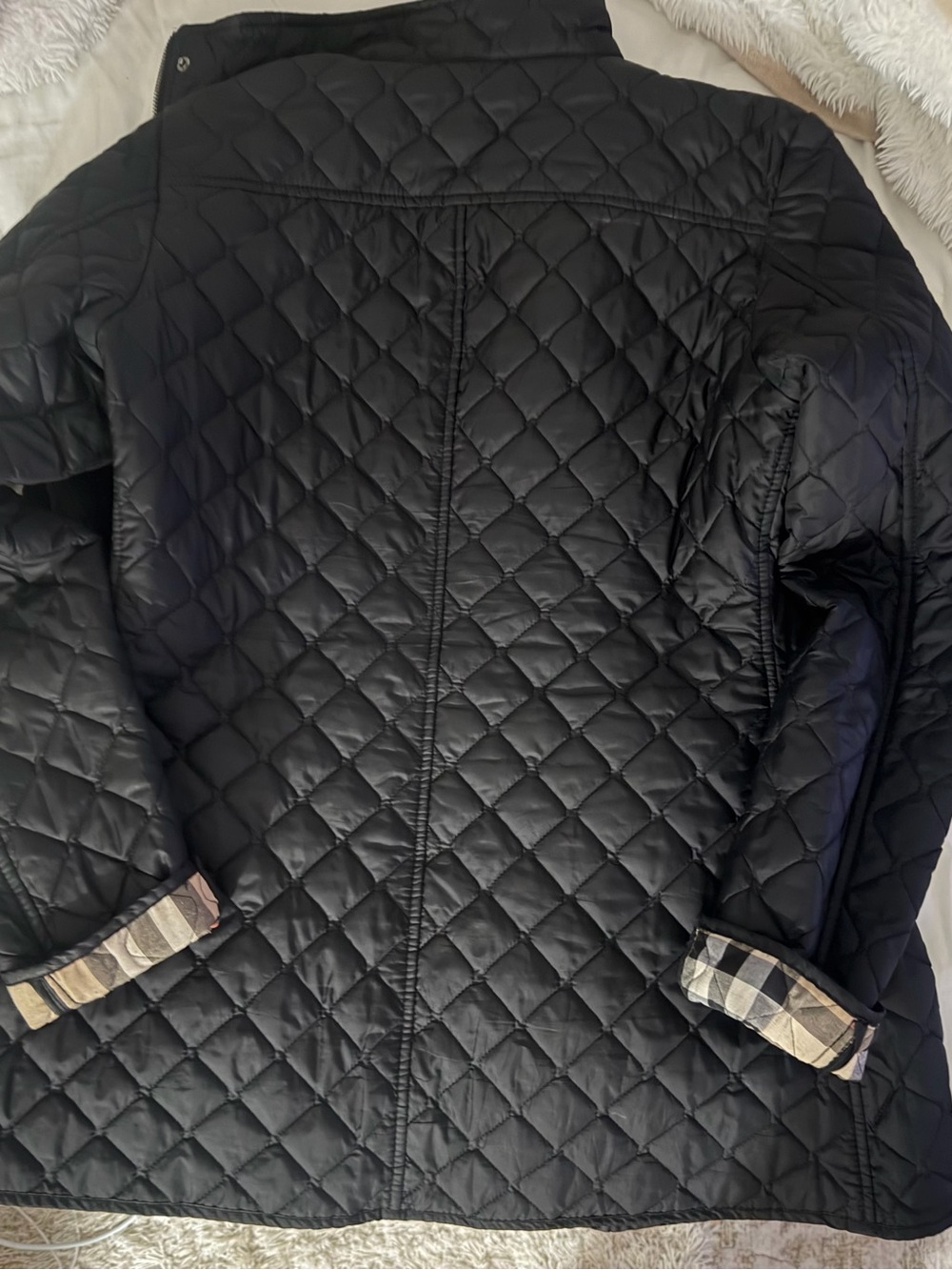 Burberry Black Quilted Jacket with Signature Check Lining - Picture 2 of 5